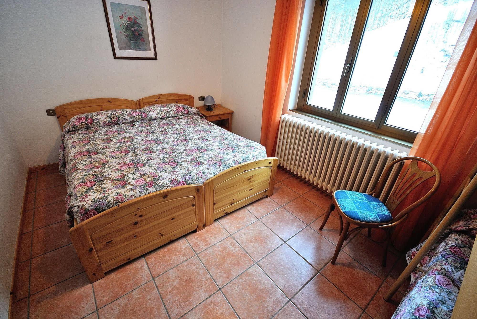 Albergo Morandi Valbondione Eksteriør billede