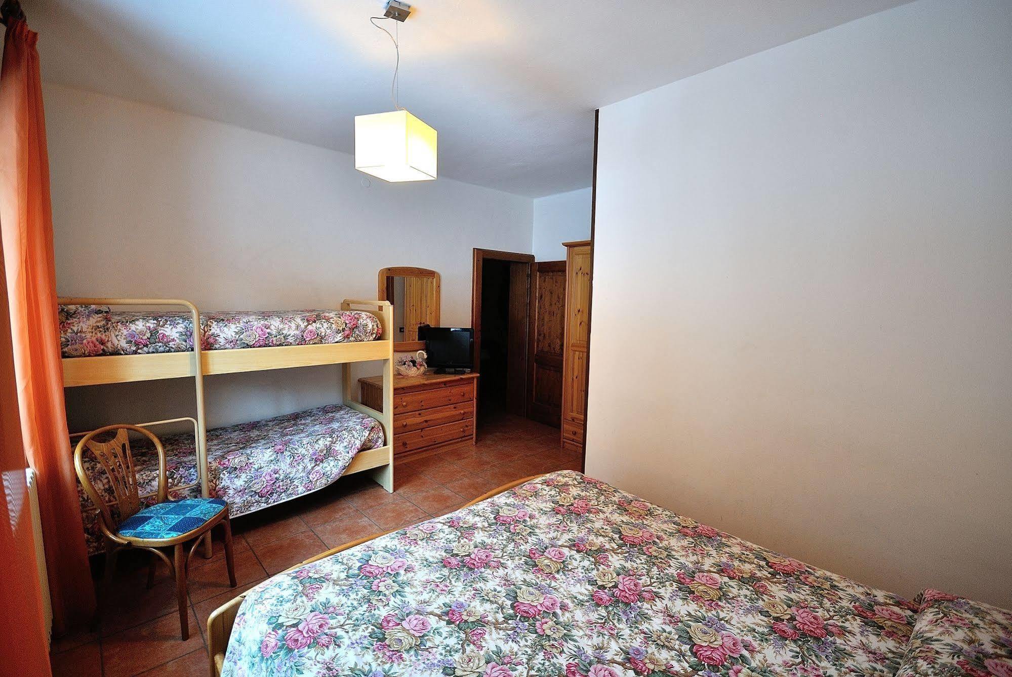 Albergo Morandi Valbondione Eksteriør billede