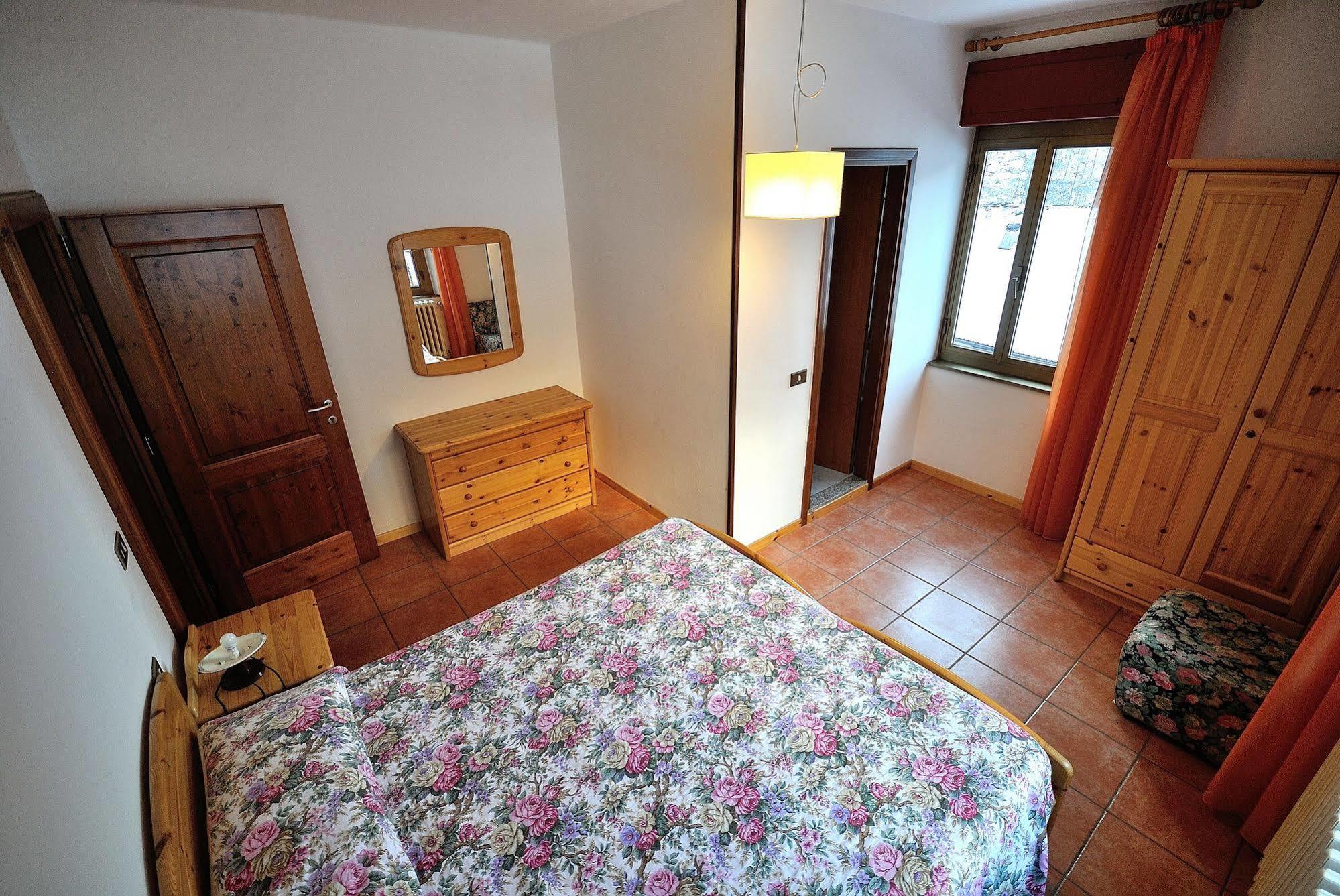 Albergo Morandi Valbondione Eksteriør billede